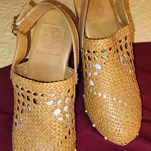 Tory Burch Tan leather Clogs - Picture 2 of 3